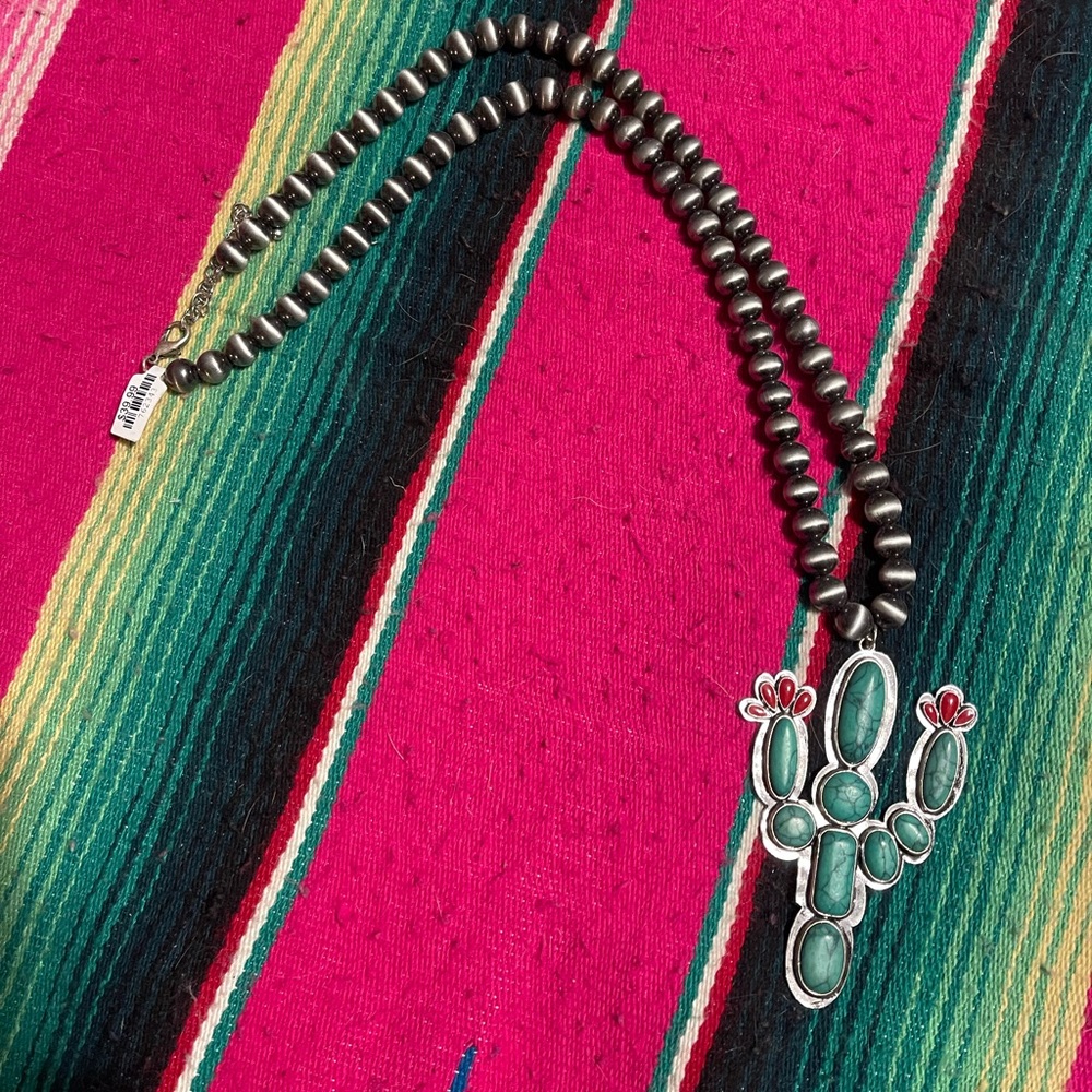 Faux Navajo Pearls with cactus pendent- WESTERN JEWERY| NATIVE INSPIRED JEWELRY